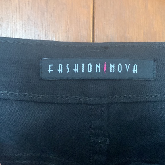 Fashion Nova - Distressed Jeans, Black - Size 7 - Picture 3 of 4